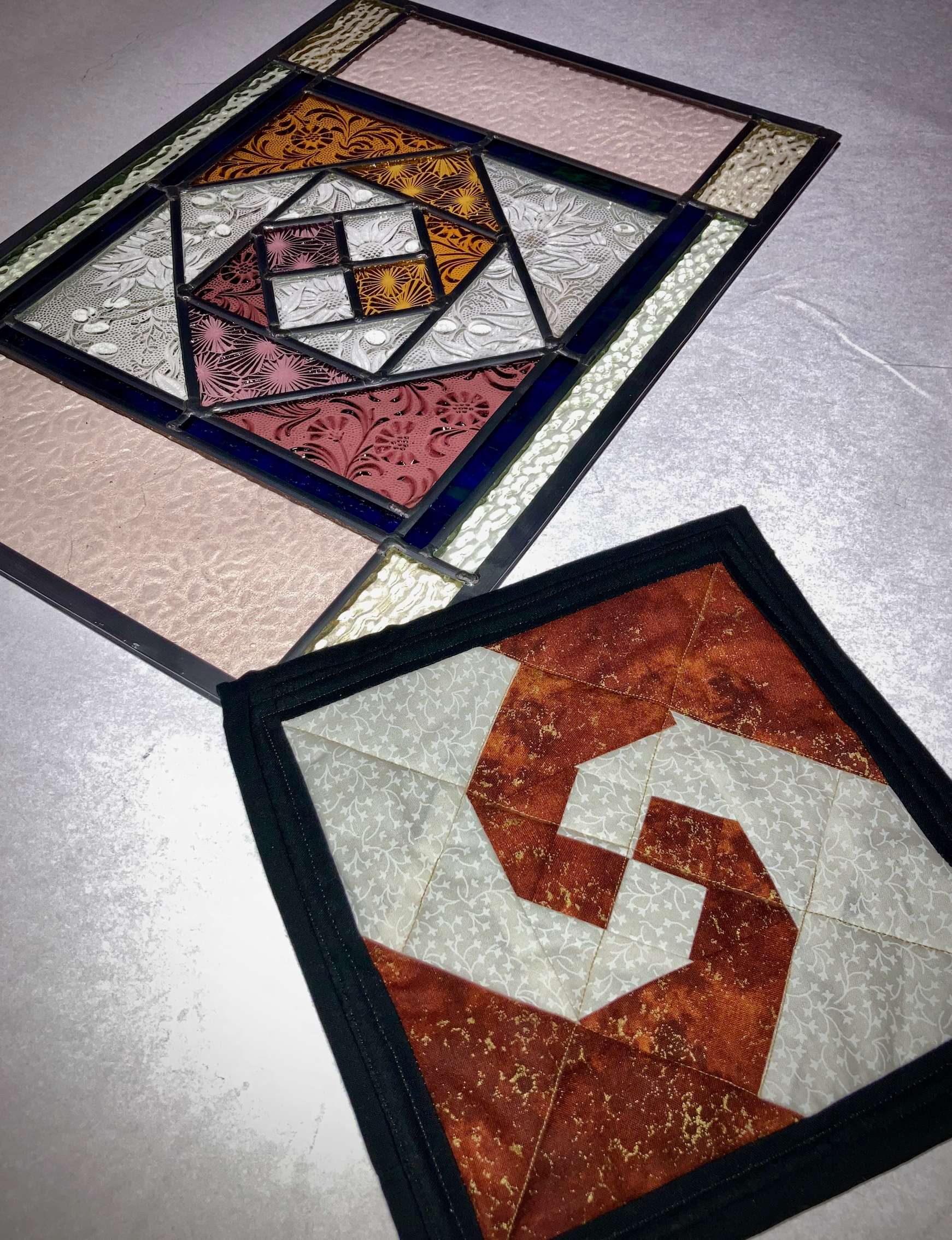 Snail Trail Leadlight Quilt